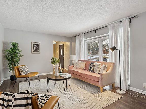 3rd image of 3805 Washington Ave