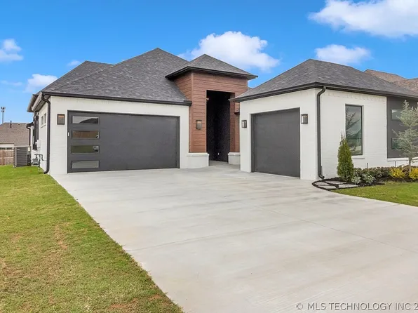 2110 E 138th St S, Bixby, OK 74008