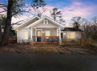 86 Pine St, Dahlonega, GA 30533