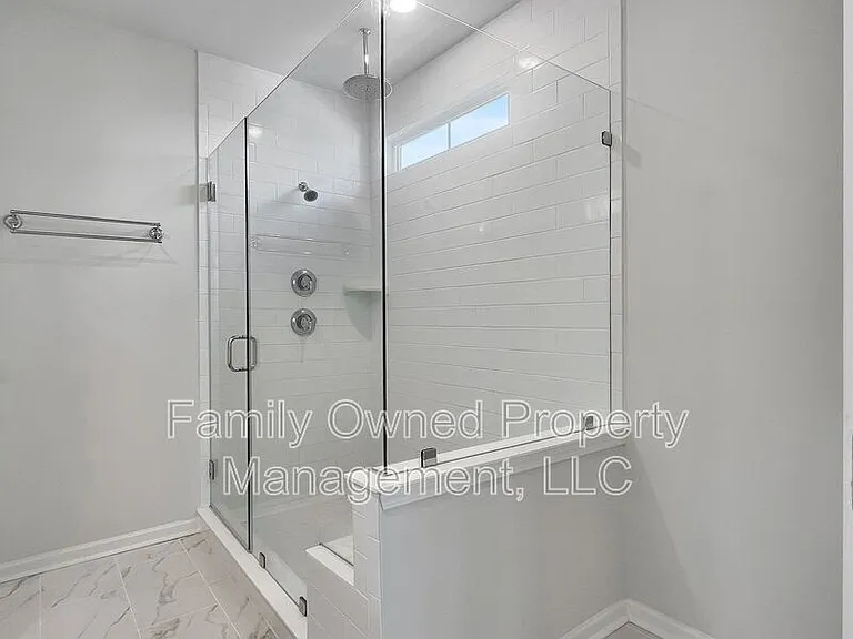 420 W Respite Ln — Photo 25