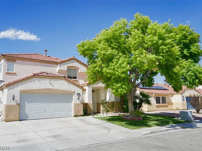 410 Violetta Ave — Photo 2