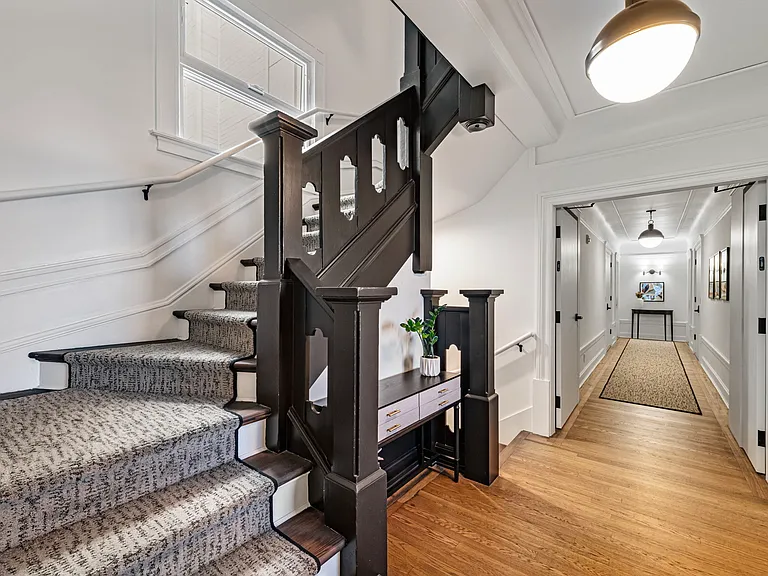 970 Chestnut St #7 — Photo 4