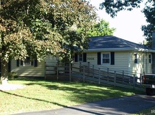 700 E Palm Dr, Syracuse, IN 46567