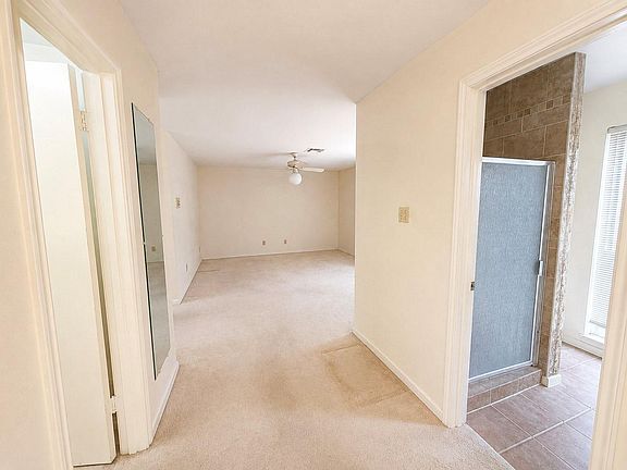 5th image of 10602 Sandpiper Dr