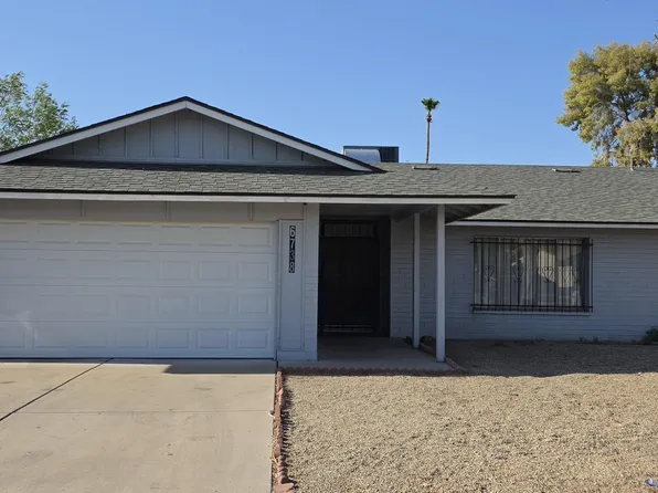 6738 W DENTON Lane, Glendale, AZ 85303