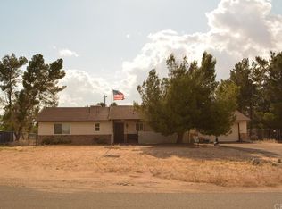 12520 Waynoka Rd, Apple Valley, CA 92308