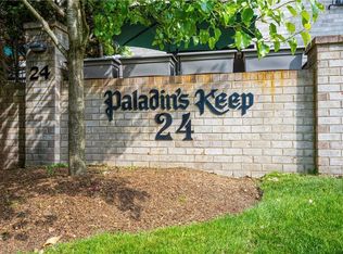 24 Carhart Ave APT 310E, White Plains, NY