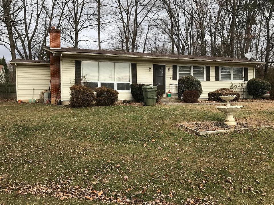 1st image of 611 Frey St