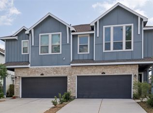 661 Royal Arch Dr, Conroe, TX 77304