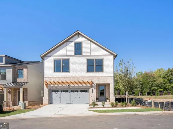 2135 Fern Cir, Alpharetta, GA 30076