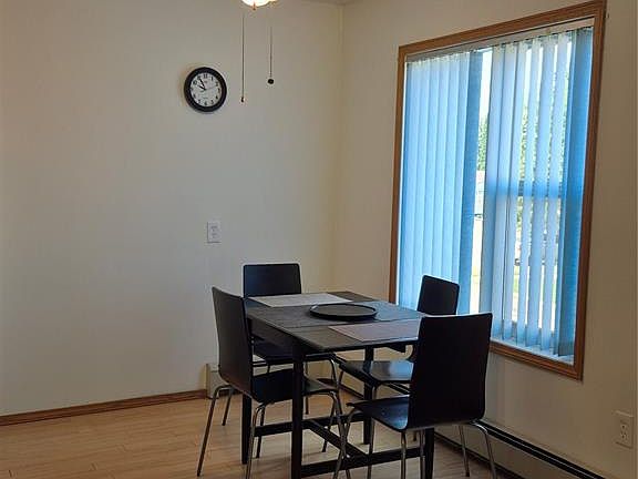 4th image of UNIT 102-3220 33rd STREET W