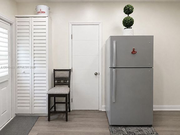 5th image of 6118 Mayo St #3