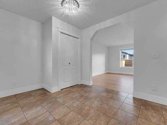4th image of 3003 25th Ave NW