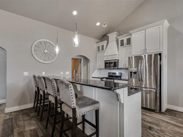 15243 Red Stone Rd, Choctaw, OK 73020