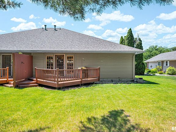 5th image of 3167 Dover Ln