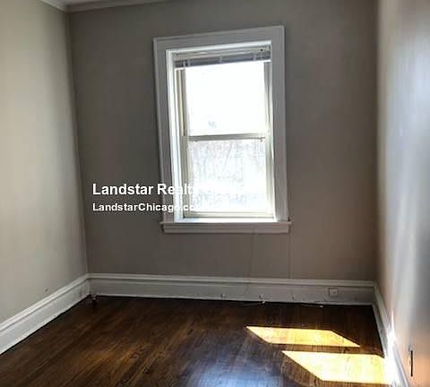 2nd image of 4516 N Wolcott Ave