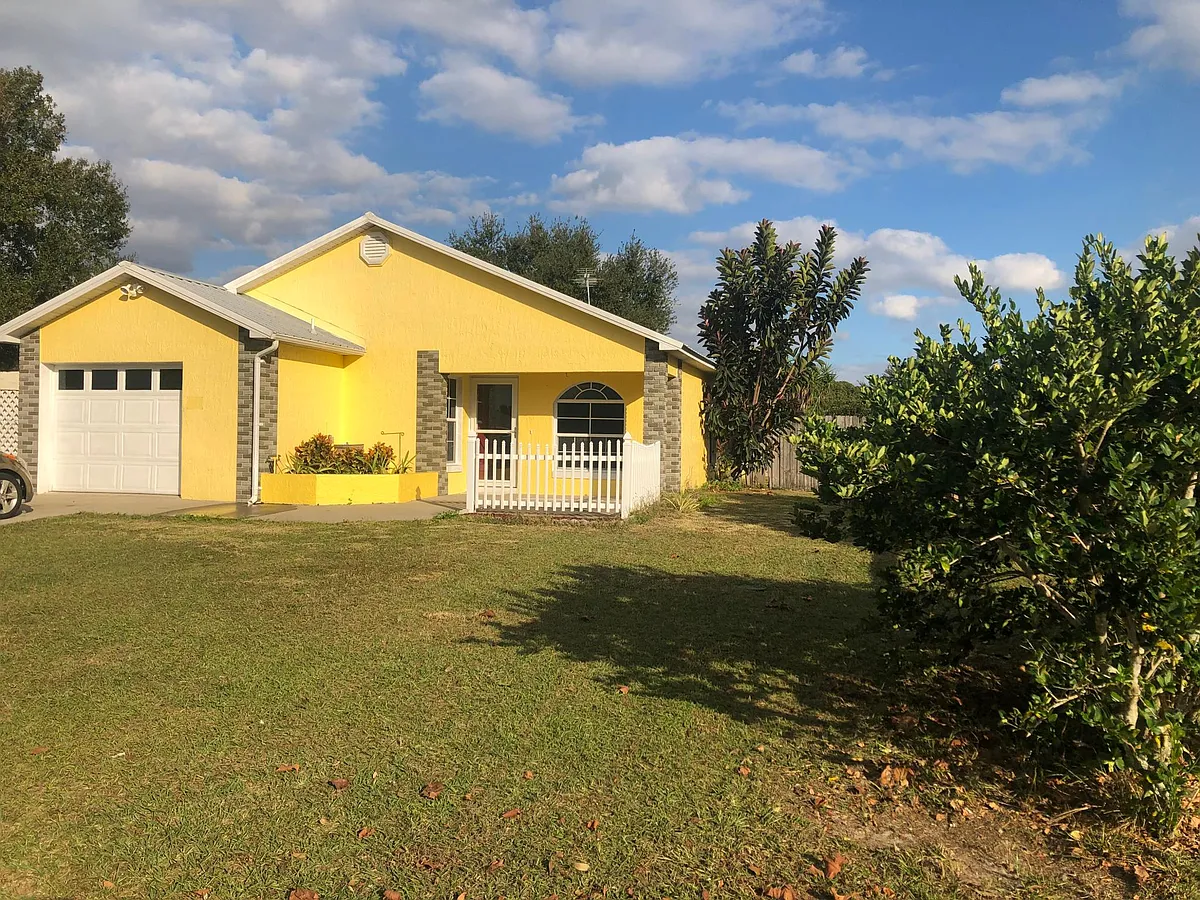 Building Photo - 112 Cherokee Dr
