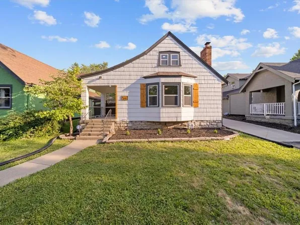 735 E 63rd Ter, Kansas City, MO 64110