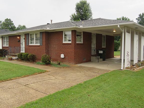 2nd image of 809 Charles Scott Dr