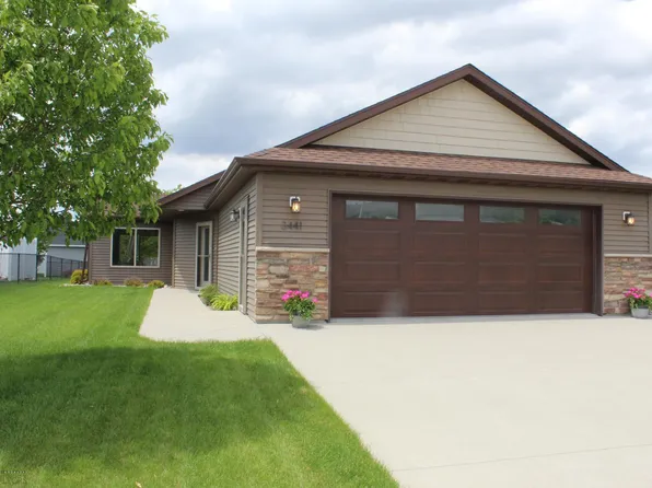 3441 25th St S, Moorhead, MN 56560