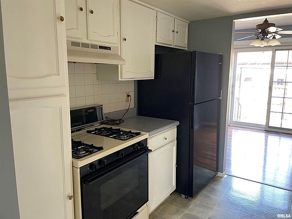 4th image of 4715 11th St #2715