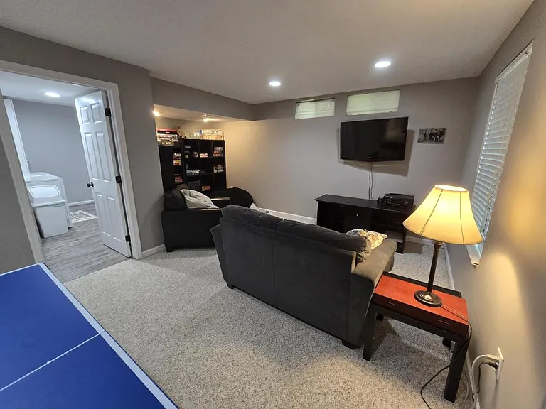 42 Charleston Ct — Photo 24