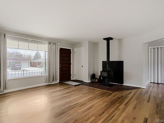 3rd image of 1227 S Harlan Street