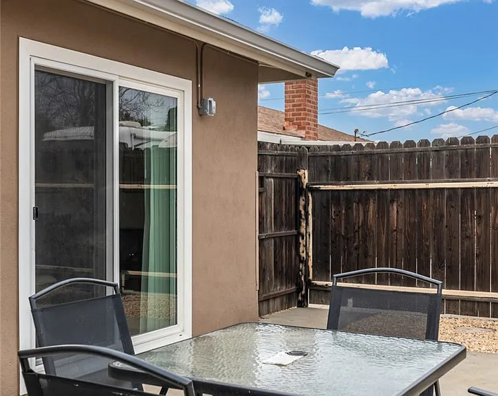 716 N Orange St — Photo 26