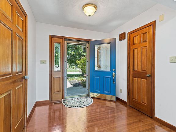 5th image of 4815 Goldenrain Ct