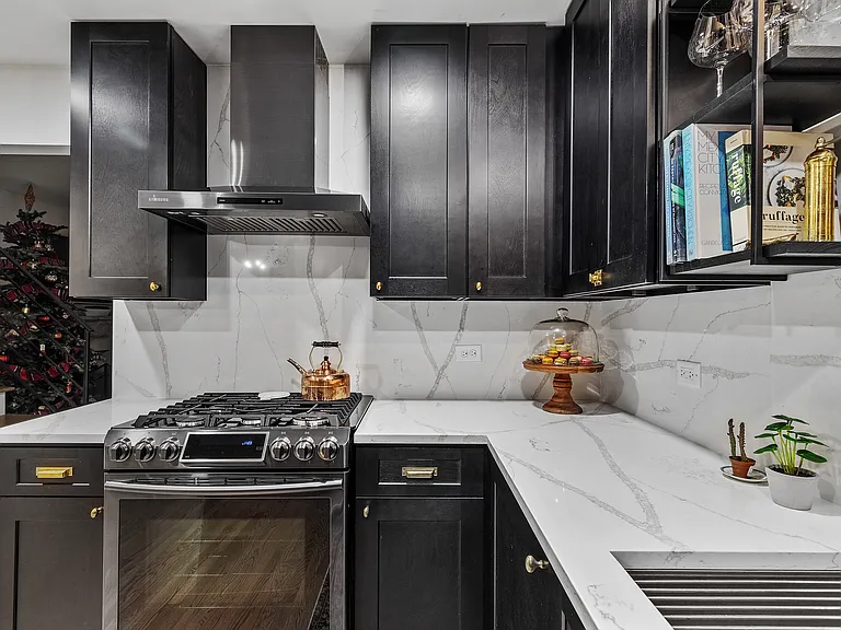 9850 Erie St #9850 — Photo 12
