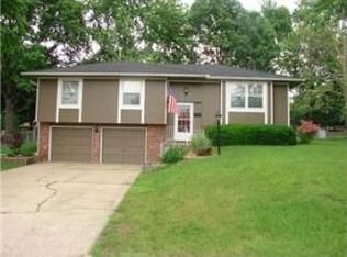 4737 Lucille Ln, Shawnee, KS 66203