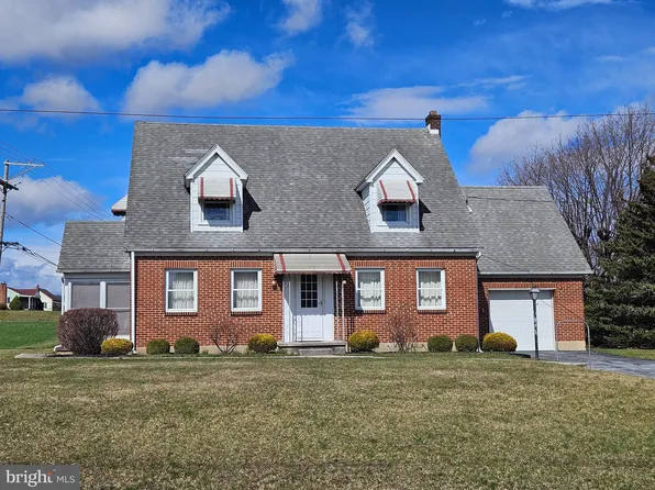 139 S Center St, Fredericksburg, PA 17026