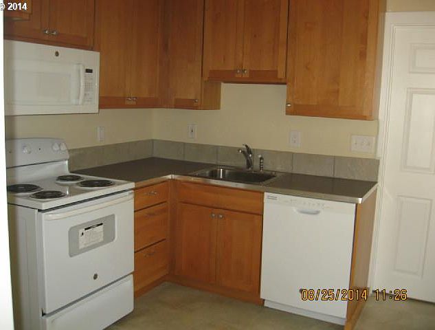 2nd image of 4220 NE 54th Ave