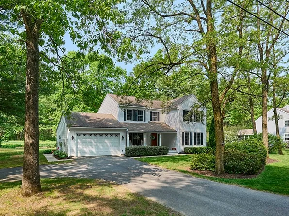 35 N Plain Rd, Sunderland, MA 01375
