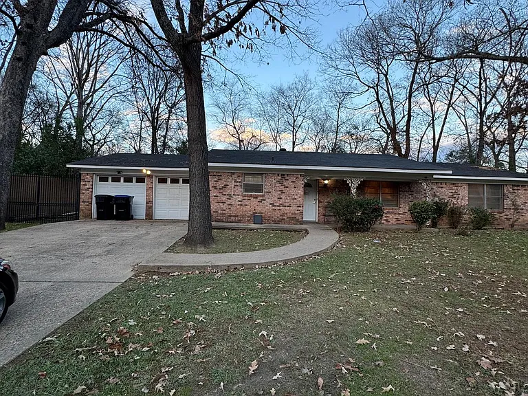 3102 Cook Ln — Photo 5