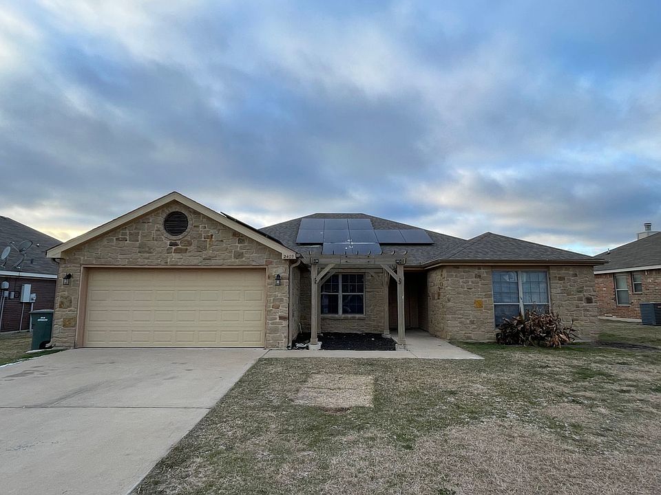 1st image of 2409 Merle Dr
