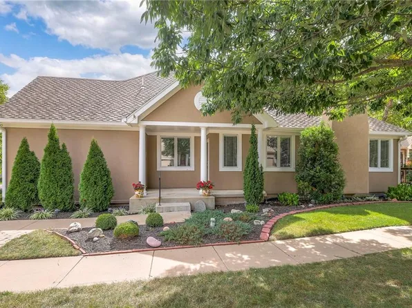 12416 Long St, Overland Park, KS 66213
