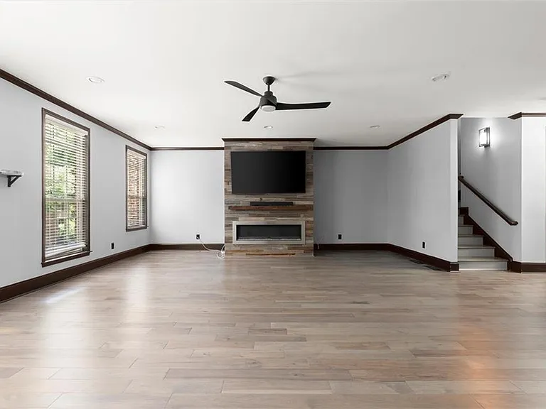 5583 Julian Pl — Photo 23
