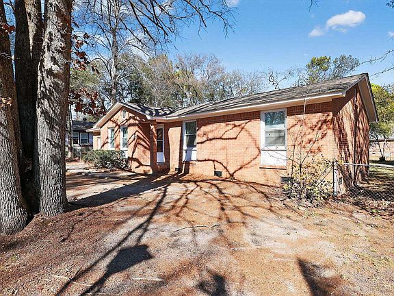 3rd image of 208 Quail Creek Dr