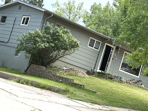 3rd image of 2418 Central Blvd