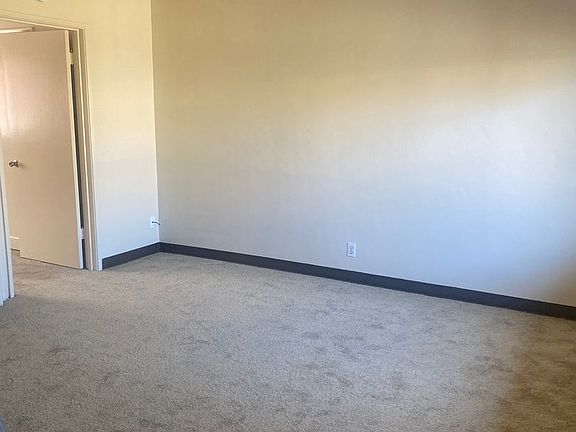4th image of 3130 14th Ave APT 2