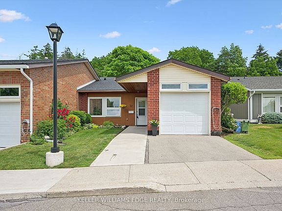 2nd image of 32 Cardinal Mindszenty Blvd