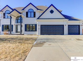 1412 S 176th St, Omaha, NE 68130
