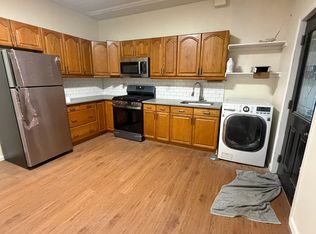 93 McGuinness Blvd Fl 1, Brooklyn, NY 11222