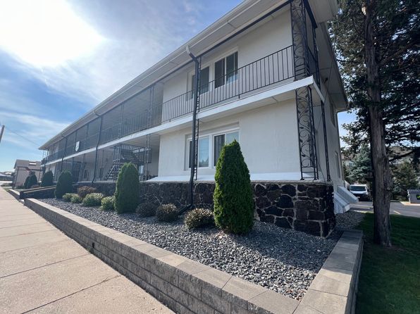121 W 2nd St APT 3