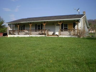 157 Bide A Wee Ln, Max Meadows, VA, 24382
