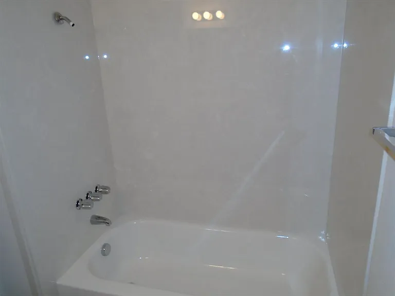 1125 Wyatt Ave #5 — Photo 6