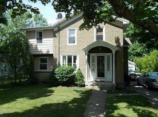 13 Linden St, Livonia, NY 14487