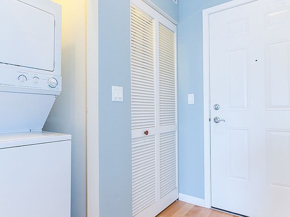 2nd image of 2668 N Halsted St APT 502