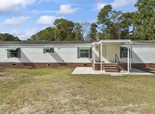 605 Circle Dr, Richlands, NC 28574